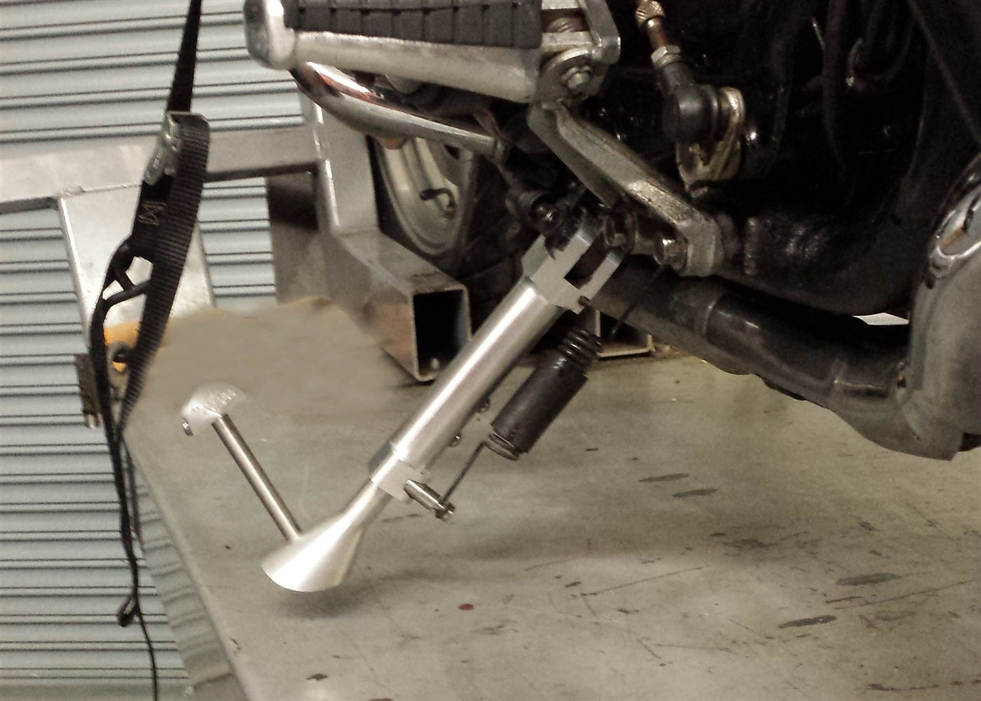KICKSTAND ADJUSTABLE VMAX 85-07 NATURAL VKSVMXI5P