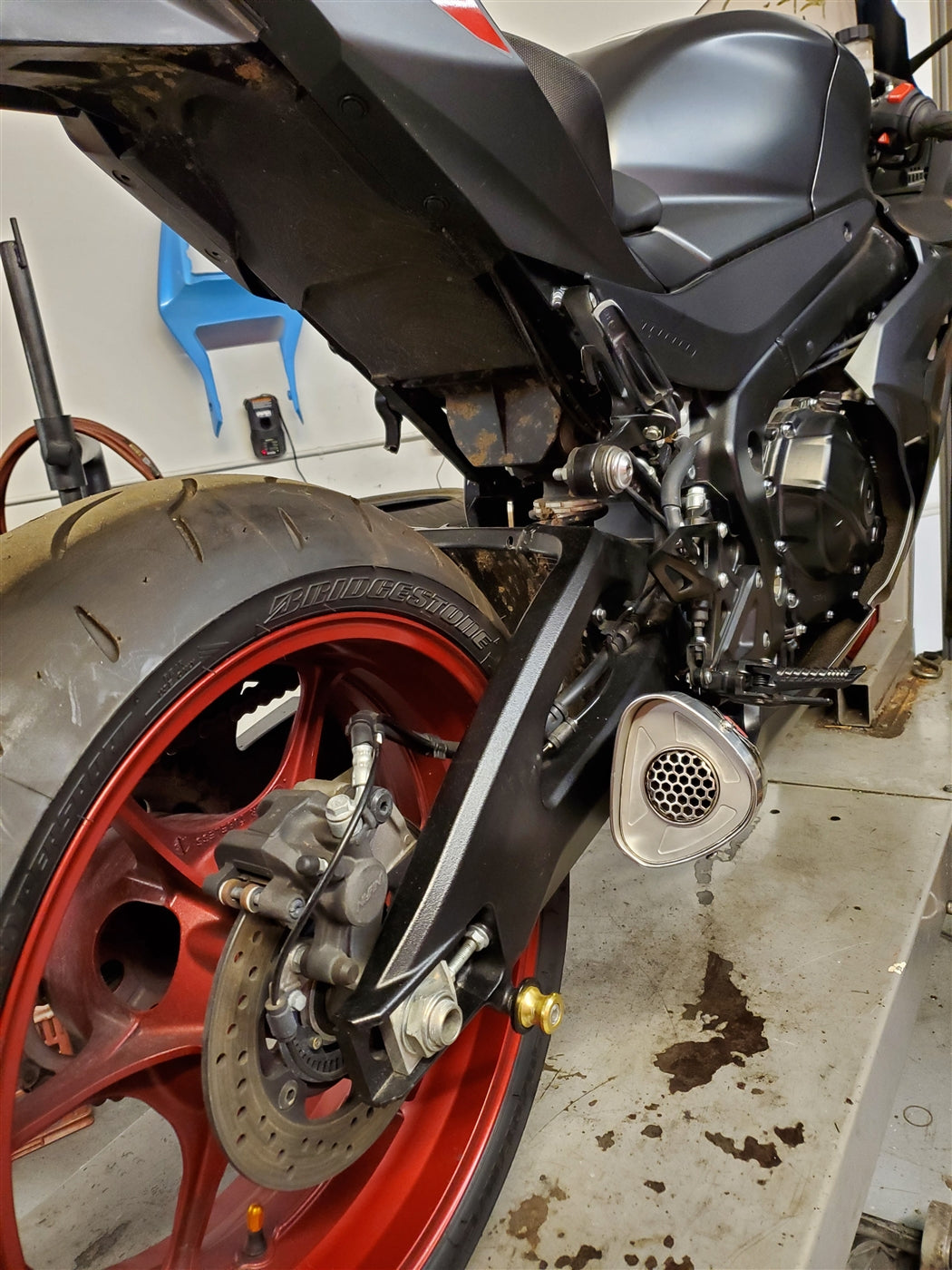 MOJO GSXR1000 17-25 4 INTO 1 NATURAL VMJEFSGSXR1L7N*