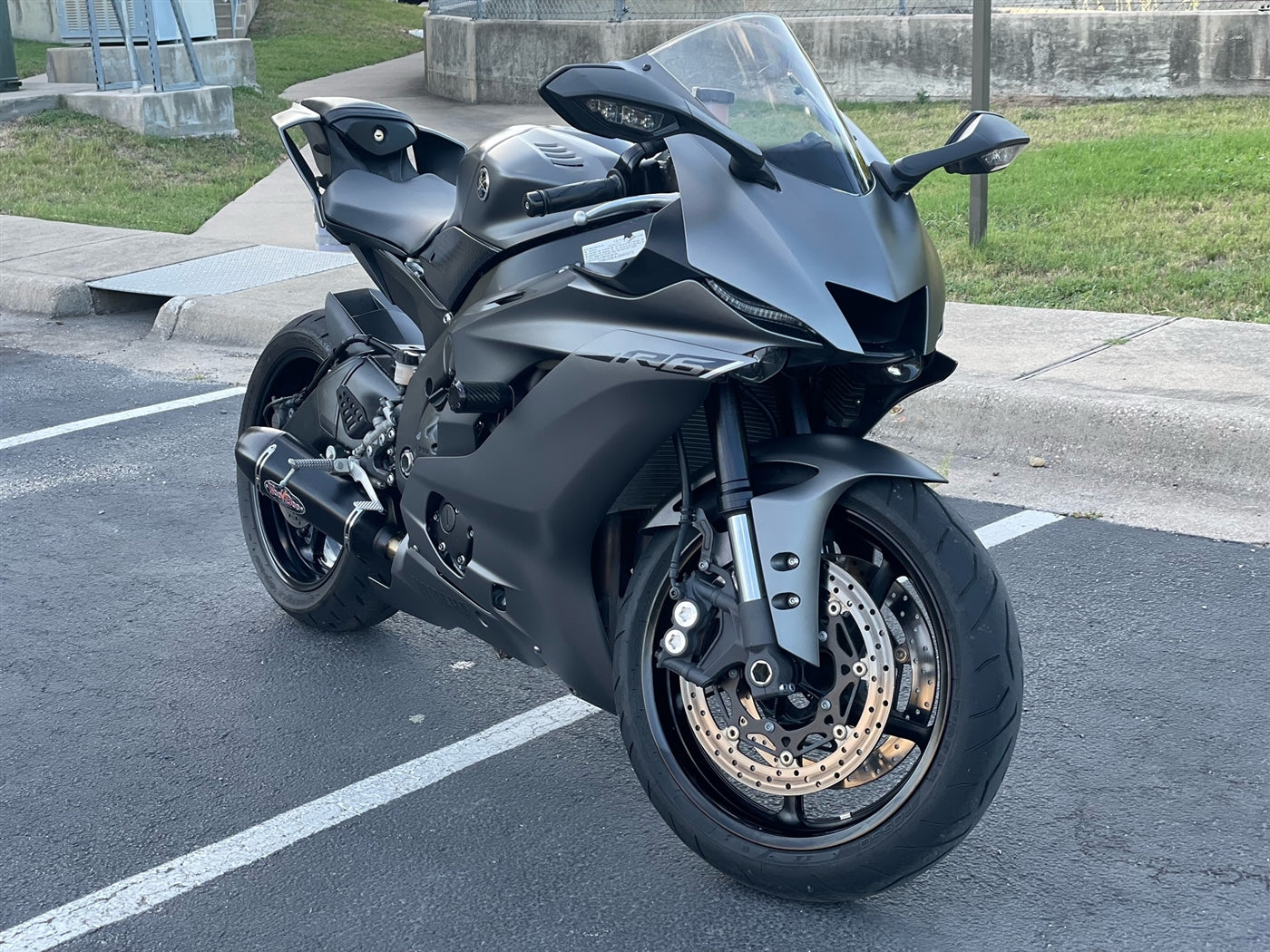 Black R6 With Crash Rails Yamaha R6 Black Widow